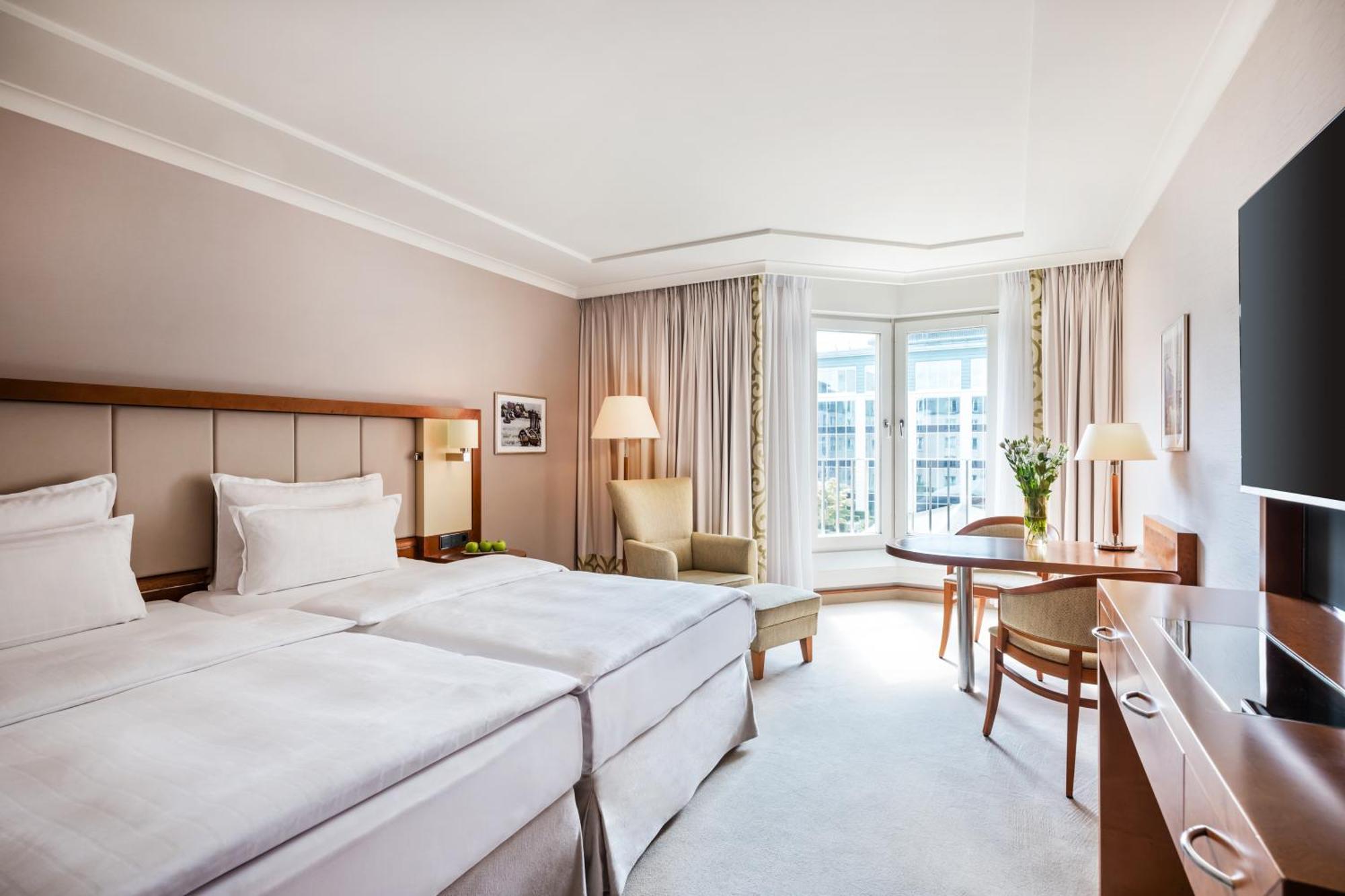 فندق غراند إيليسي هامبورغ المظهر الخارجي الصورة A room at the hotel